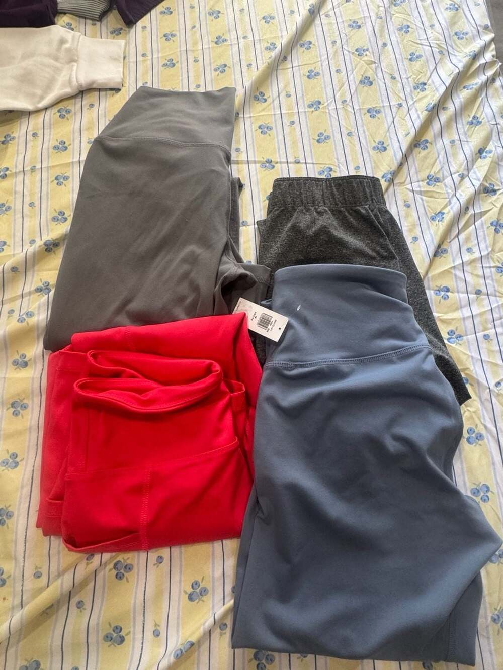 Lot of 5 Women's Athletic Leggings Size M/S